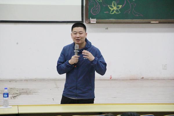 王晓斌老师说话__.jpg